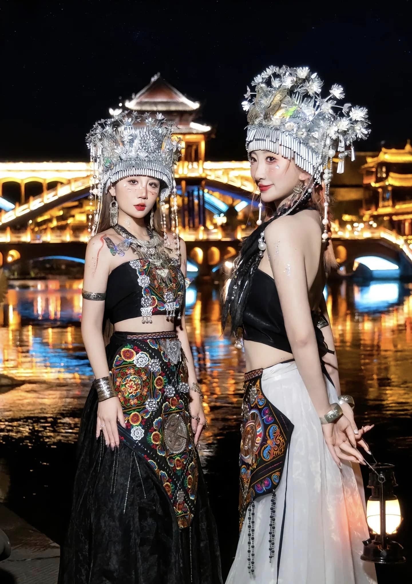 HCM - TRƯƠNG GIA GIỚI - PHƯỢNG HOÀNG CỔ TRẤN 6N5Đ